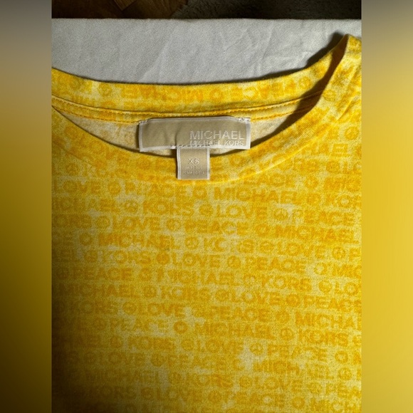 Michael Kohr yellow short sleeve with peace love logo print - Picture 4 of 4